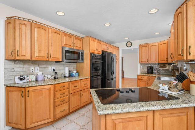 8 Marlboro Road, Brewster, MA 02631