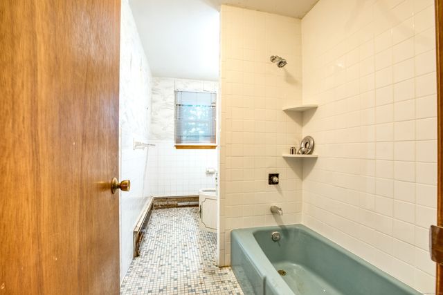 41 Florence Road, Bloomfield, CT 06002