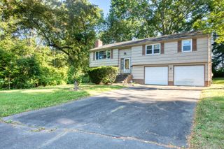 41 Florence Road, Bloomfield, CT 06002