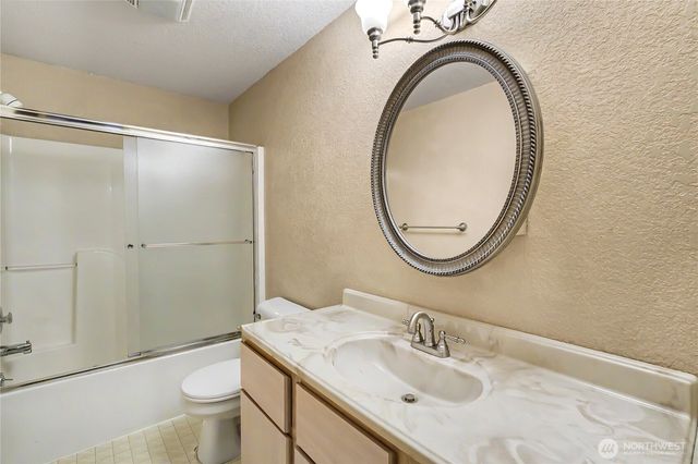 5479 Rumac Street SE, Lacey, WA 98513