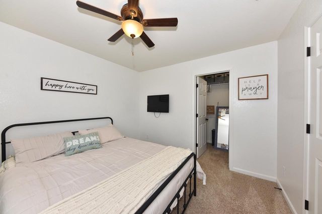 N8001 Woodland COURT, Ixonia, WI 53036