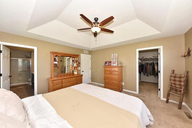 N8001 Woodland COURT, Ixonia, WI 53036
