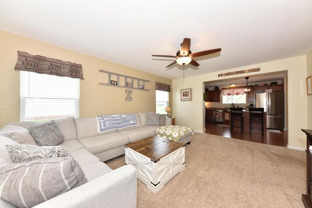 N8001 Woodland COURT, Ixonia, WI 53036