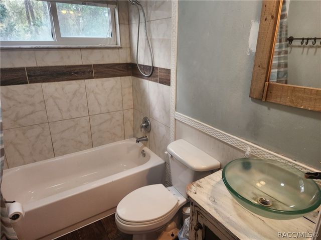 7346 W Dunklin Street, Dunnellon, FL 34433