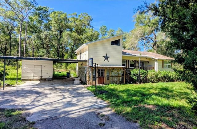 7346 W Dunklin Street, Dunnellon, FL 34433
