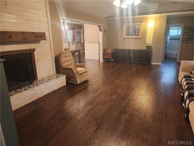 7346 W Dunklin Street, Dunnellon, FL 34433