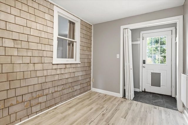 83 Hillside Dr, Plymouth, MA 02360