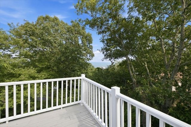 83 Hillside Dr, Plymouth, MA 02360