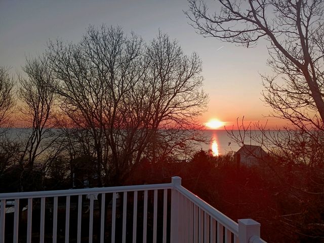 83 Hillside Dr, Plymouth, MA 02360