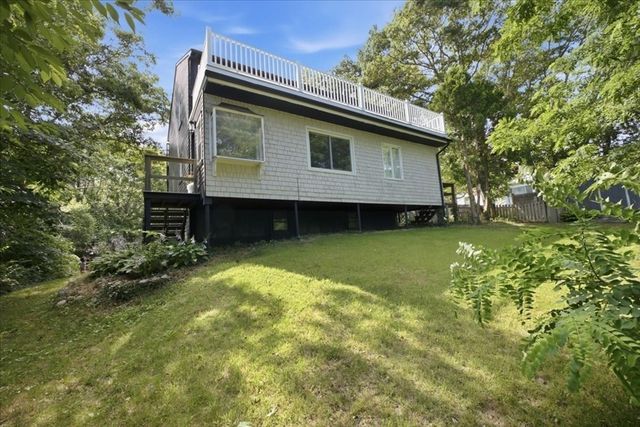 83 Hillside Dr, Plymouth, MA 02360