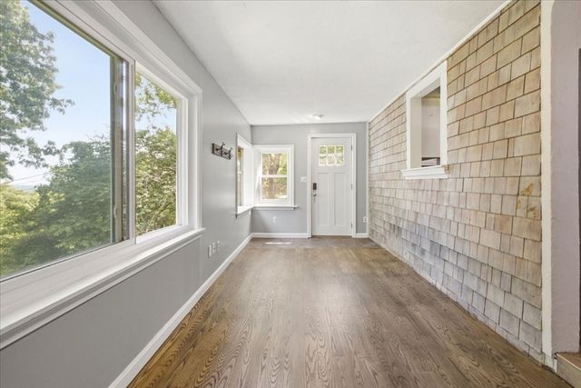 83 Hillside Dr, Plymouth, MA 02360