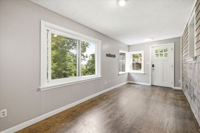 83 Hillside Dr, Plymouth, MA 02360