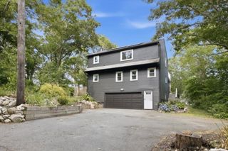 83 Hillside Dr, Plymouth, MA 02360
