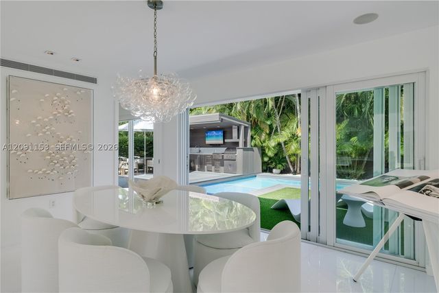 475 Woodcrest Rd, Key Biscayne, FL 33149