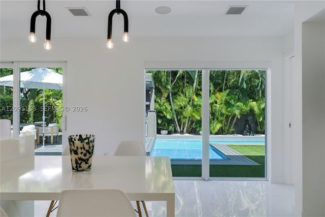 475 Woodcrest Rd, Key Biscayne, FL 33149