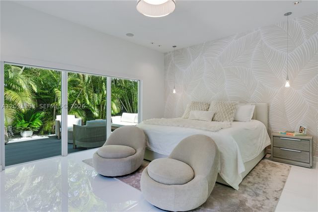 475 Woodcrest Rd, Key Biscayne, FL 33149