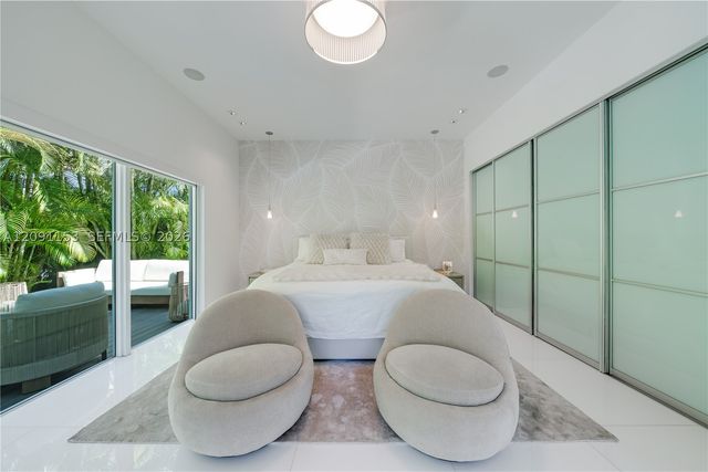475 Woodcrest Rd, Key Biscayne, FL 33149