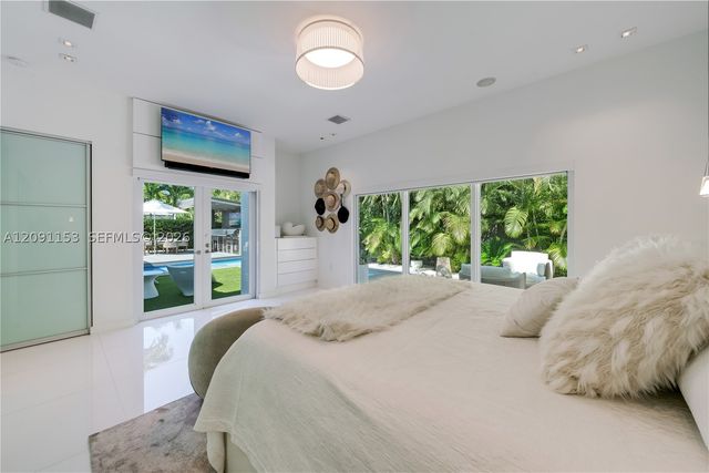 475 Woodcrest Rd, Key Biscayne, FL 33149