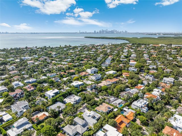 475 Woodcrest Rd, Key Biscayne, FL 33149