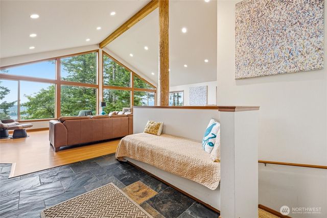 2986 Hales Passage Drive, Lummi Island, WA 98262