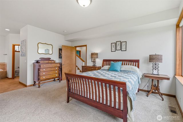 2986 Hales Passage Drive, Lummi Island, WA 98262