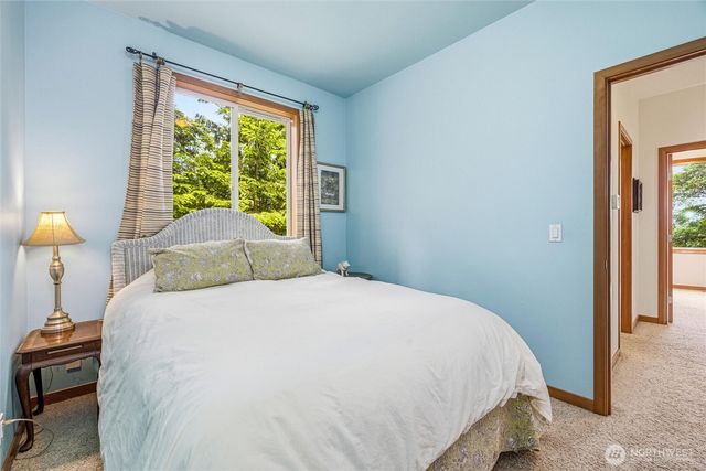 2986 Hales Passage Drive, Lummi Island, WA 98262