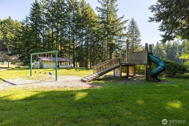 2986 Hales Passage Drive, Lummi Island, WA 98262
