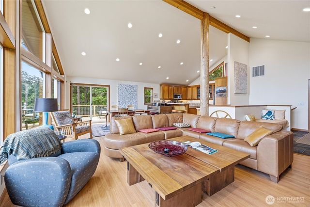 2986 Hales Passage Drive, Lummi Island, WA 98262