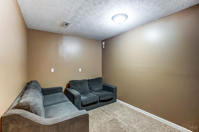 6828 Torrington Drive, Franklin Twp, OH 45005