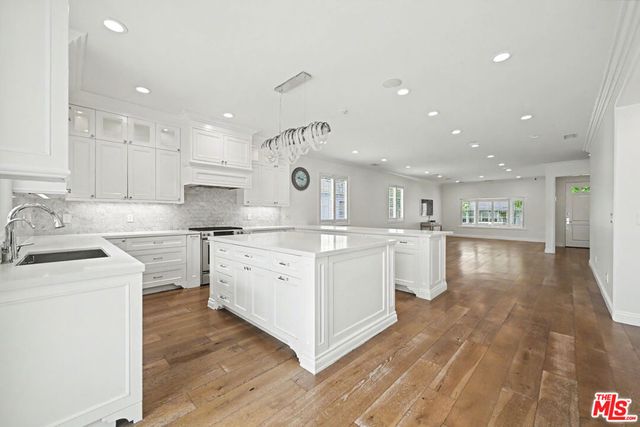 1908 S Durango Avenue, Los Angeles, CA 90034