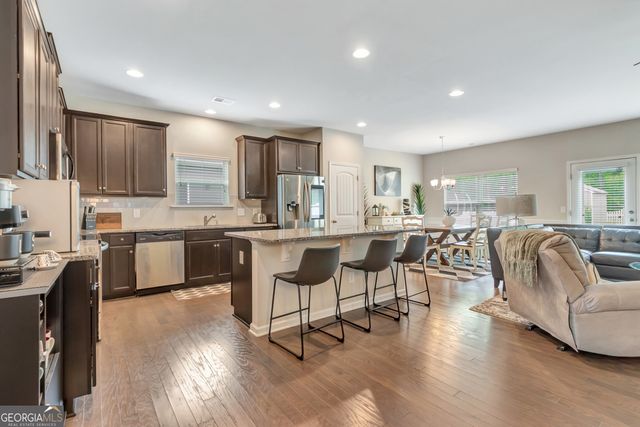 124 Thomaston Street, Newnan, GA 30263