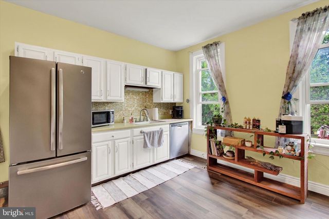 46 S FRANKLIN ST, Dallastown, PA 17313