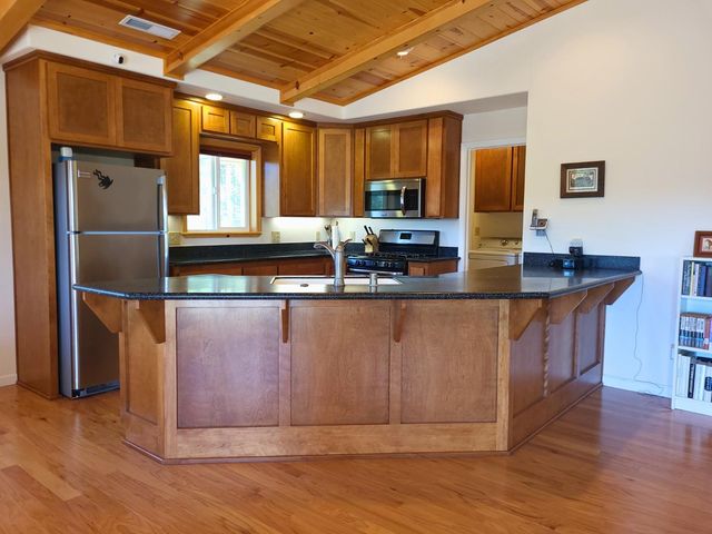 2733 Emco Rd, Mokelumne Hill, CA 95245