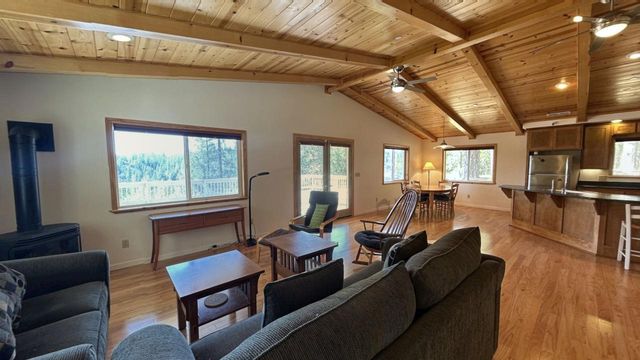 2733 Emco Rd, Mokelumne Hill, CA 95245