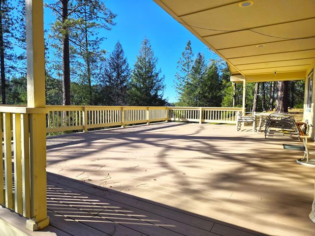 2733 Emco Rd, Mokelumne Hill, CA 95245