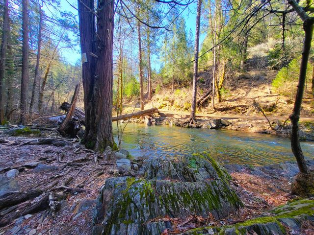 2733 Emco Rd, Mokelumne Hill, CA 95245