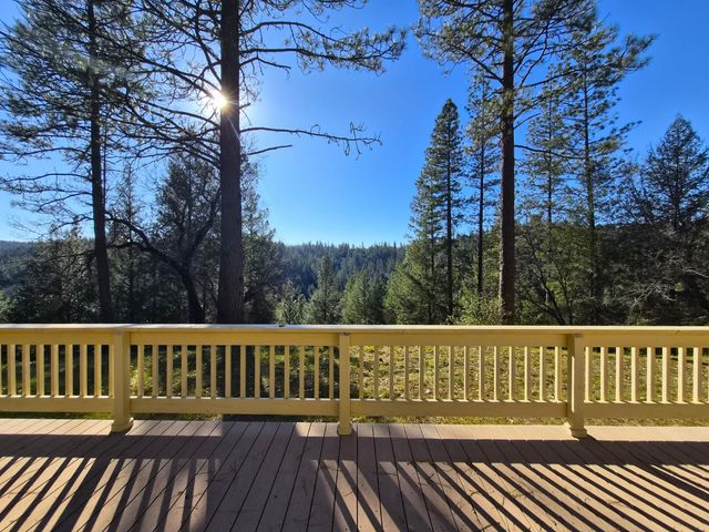 2733 Emco Rd, Mokelumne Hill, CA 95245