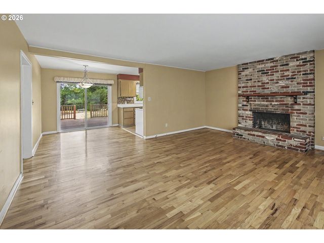 2100 WAHCLELLAH Ave, Vancouver, WA 98661