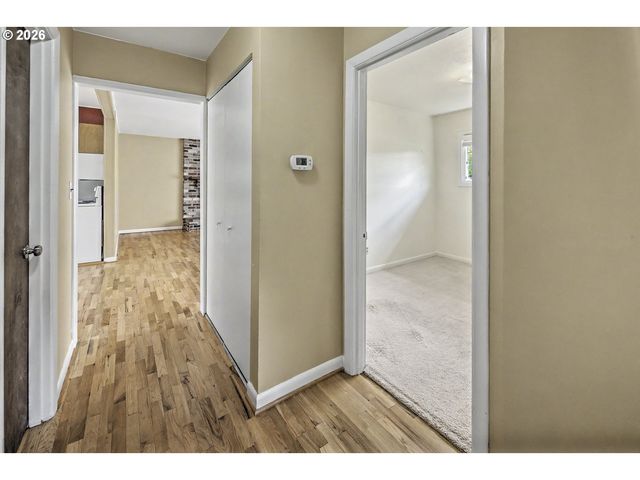 2100 WAHCLELLAH Ave, Vancouver, WA 98661