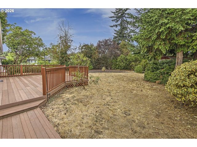 2100 WAHCLELLAH Ave, Vancouver, WA 98661