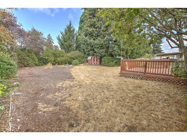 2100 WAHCLELLAH Ave, Vancouver, WA 98661