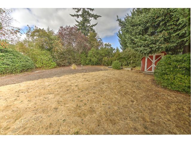 2100 WAHCLELLAH Ave, Vancouver, WA 98661