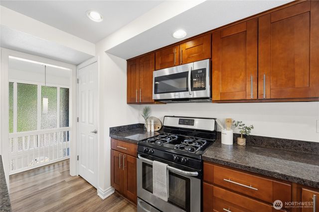 6215 122nd Avenue SE, Bellevue, WA 98006
