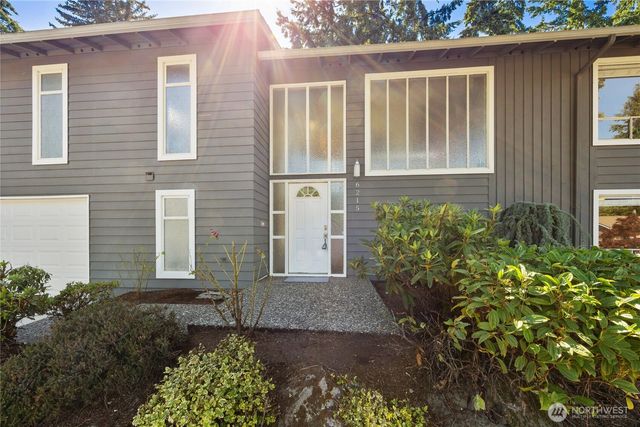 6215 122nd Avenue SE, Bellevue, WA 98006