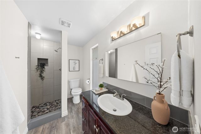 6215 122nd Avenue SE, Bellevue, WA 98006
