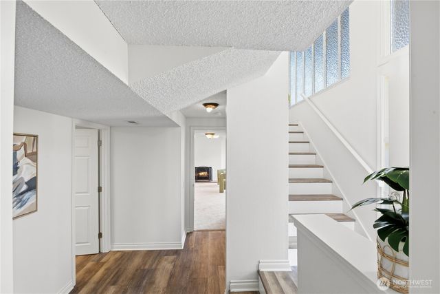6215 122nd Avenue SE, Bellevue, WA 98006