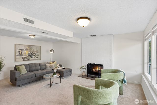 6215 122nd Avenue SE, Bellevue, WA 98006