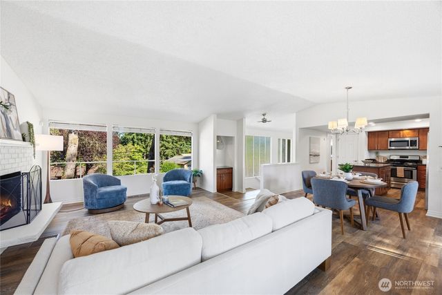 6215 122nd Avenue SE, Bellevue, WA 98006