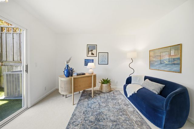 3 Windward Hl, Oakland, CA 94618