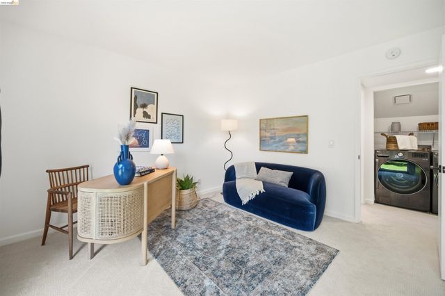 3 Windward Hl, Oakland, CA 94618